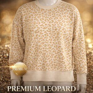 Time & Tru Womens Small 4-6 Leopard Print Crewneck Sweatshirt Relaxed Fit Casual